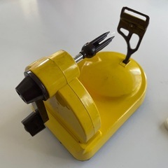 りんご皮剥き器とりんごカッターの画像