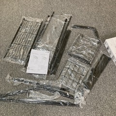 新品　ニトリ　幅65〜95cm調整可能なランドリーラック、衣類やタオルを掛けられ、フック4個付きで収納力抜群。の画像