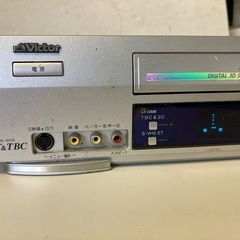 Victor ビデオカセットレコーダー HR-STG300。 製造年: 2000年製。の画像