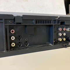 Victor ビデオカセットレコーダー HR-STG300。 製造年: 2000年製。の画像