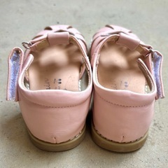 petit mainプティマイン ハートサンダル ピンク16cmの画像