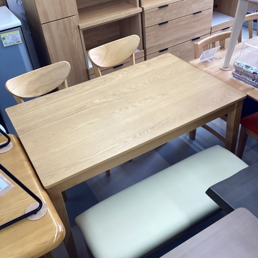 ⭐️春日市⭐️４点ダイニングセット⭐️ダイニングセット⭐️三幸ジャパン⭐️４点⭐️木目調⭐️未使用品⭐️定価39，000円⭐️No1984