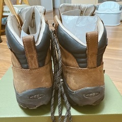 Keen 登山靴　ウィメンズ ピレニーズ ハイキングシューズ  24.5の画像
