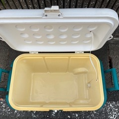 イグルー（igloo）キャスター付きクーラーボックスの画像