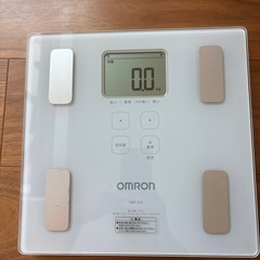 OMRON  カラダスキャン　体重計
の画像
