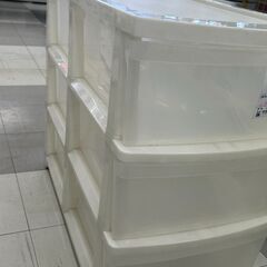 ★リユースのサカイ千葉中央店★  プラスチックチェスト ホワイト H64×D74×W39 クリーニング済み TC4627の画像