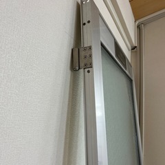 アルミガラスドアの画像
