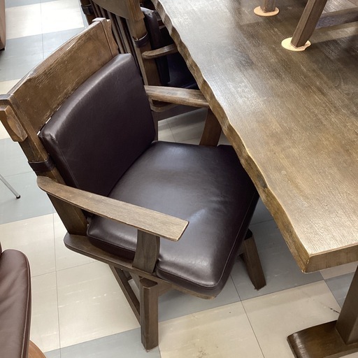 ⭐️春日市⭐️７点ダイニングセット⭐️７点⭐️ダイニング⭐️天然木⭐️大人数⭐️高級感⭐️定価228,000円⭐️No1917