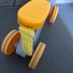 足蹴り三輪車の画像