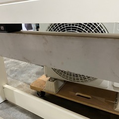 土日営業中⭐️若干シミあり　椅子無し　KORG(コルグ)電子ピアノの画像