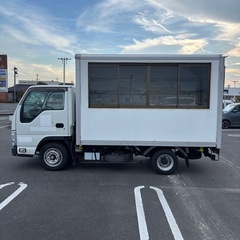 いすゞエルフ　キッチンカー、移動事務所、トリミング、サロン、ネイルサロンの画像