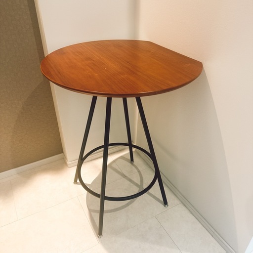 壁付けテーブル