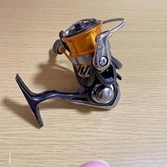 20レブロスLT2000S 予備スプール付きの画像