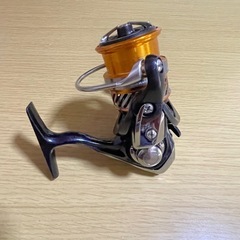 20レブロスLT2000S 予備スプール付きの画像