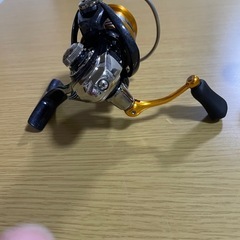 20レブロスLT2000S 予備スプール付きの画像