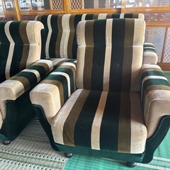 ソファー レトロ ビンテージの画像