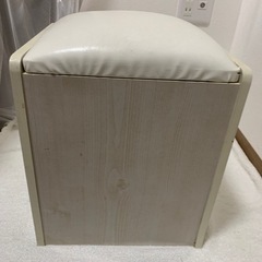 ドレッサー　三面鏡　スツール　収納　の画像