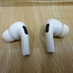 (MM-568)Apple AirPods Pro A2700第2世代 ワイヤレスイヤホン 中古の画像