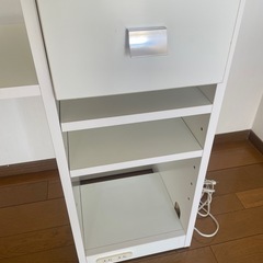 ネイルテーブル　ネイルデスク　コンセント付の画像