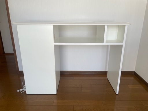 ネイルテーブル　ネイルデスク　コンセント付