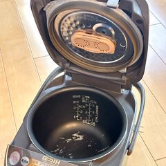象印　圧力IH炊飯ジャー　NP-NH10　5.5号炊きの画像