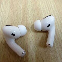 (MM-574)Apple AirPods Pro 第1世代 A2083 A2084 充電ケース A2190 中古の画像