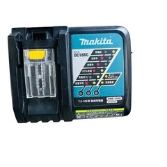 掃除機 マキタ 生活家電 14.4Ｖ バッテリー スタンド付き 充電器付き A09024の画像