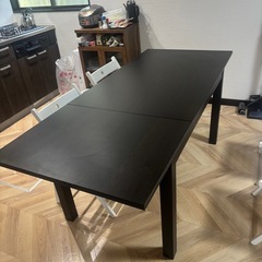IKEA ダイニングテーブルセットの画像