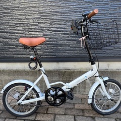 【ほぼ新品】折りたたみ自転車 + 空気入れ付きの画像