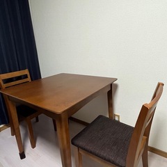 テーブル・椅子2点セットの画像