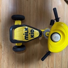 子供用三輪車の画像