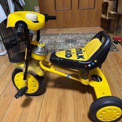 子供用三輪車の画像
