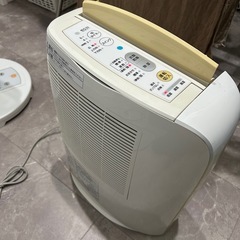除湿機 Panasonicの画像