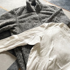【条件あり無料】　UNIQLO ユニクロ　フリースパーカー　トレーナー　L メンズ　セット　長袖　秋冬　冬服　秋冬の画像