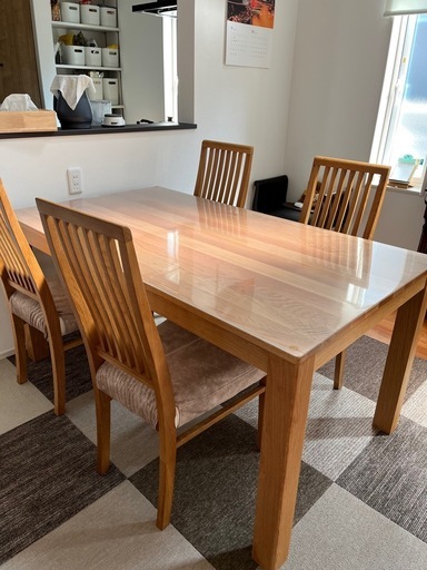 東京インテリア購入1年半ダイニングテーブル　値下げ