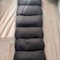 座椅子　ダークブラウンの画像