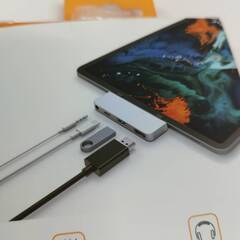 【良品】HYPER 4-IN-1 USB-C HUB/USBハブ/HD-319E-SILVER/for iPad Proの画像