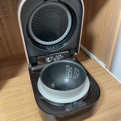 東芝TOSHIBA 炊飯器　かまど名人　の画像