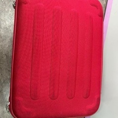 キャリーバッグ レッド ナイロン キャリーケース 鍵付き 機内持ち込み対応サイズの画像