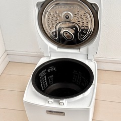 三菱電機　炊飯器(5.5合炊き) 　の画像