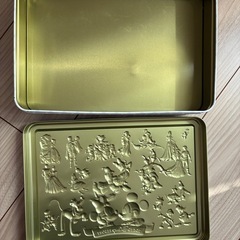 ディズニー　缶の画像