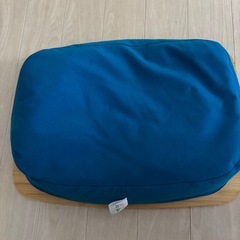 ヨギボー　トレイボー　持ち運び机の画像