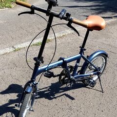 16インチ 折りたたみ自転車 ブルー/青 変速無し 鍵無し コンパクト 折り畳み ライト・スマホスタンド付き 札幌市 中央区 南12条の画像