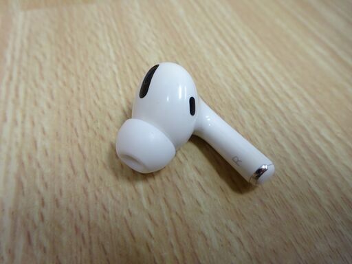 (MM-582)Apple Airpods Pro 第1世代 A2190 ワイヤレスイヤホン 片耳のみ 中古 動作確認済み
