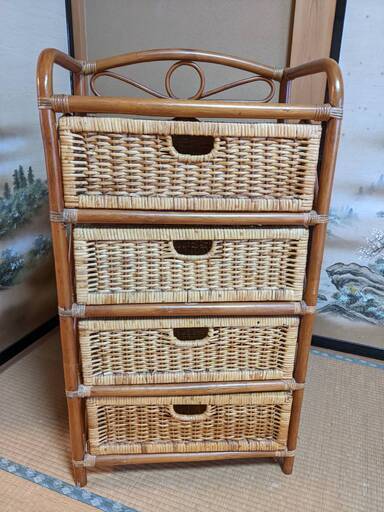 籐の棚 ４段 美品 断捨離