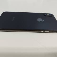 【良品】iPhone X/64GB/A1902〈MQAX2J/A〉の画像