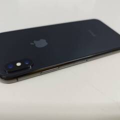 【良品】iPhone X/64GB/A1902〈MQAX2J/A〉の画像