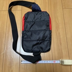 バック　肩掛けバックの画像