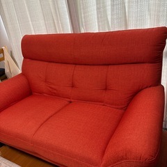 朱色？オレンジ色？ソファー　美品⭐️の画像
