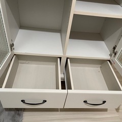 キャビネット　白家具　本棚の画像